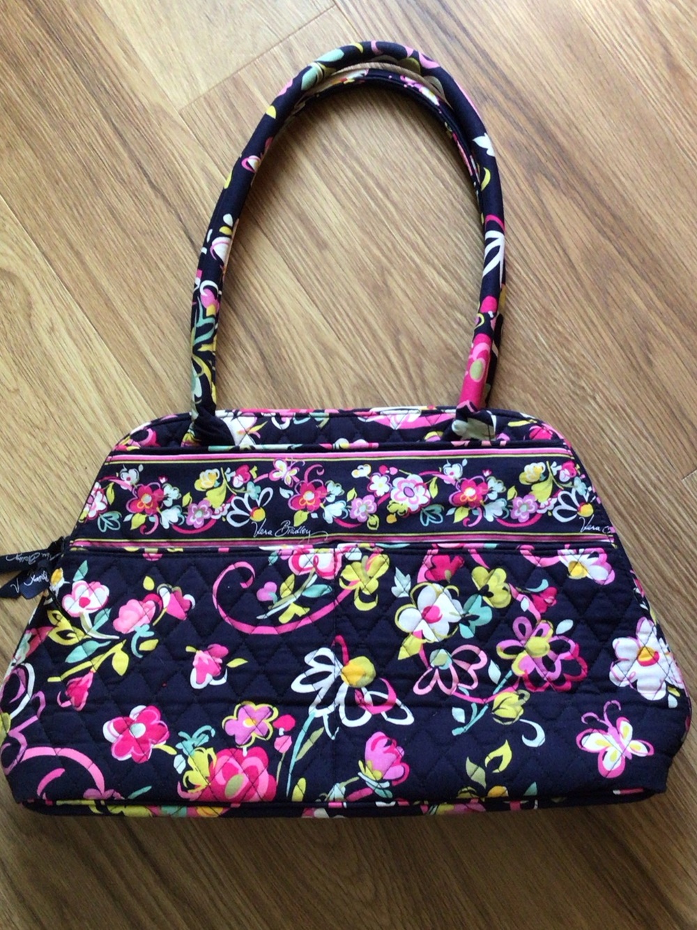 Vera Bradley Ribbons Retired Navy Floral Quilted Shoulder Bag Never Used